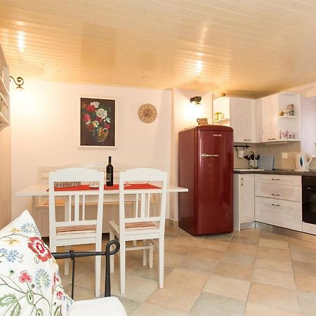 Holiday Home Smokovec Vrbnik Extérieur photo