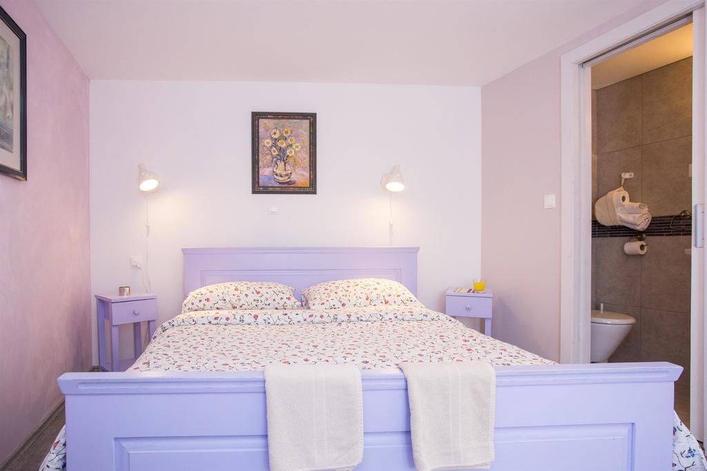 Holiday Home Smokovec Vrbnik Extérieur photo