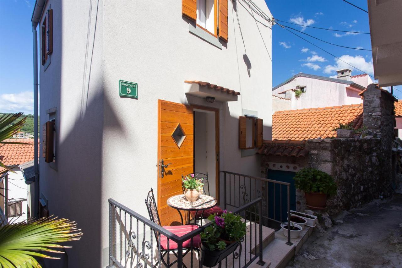 Holiday Home Smokovec Vrbnik Extérieur photo